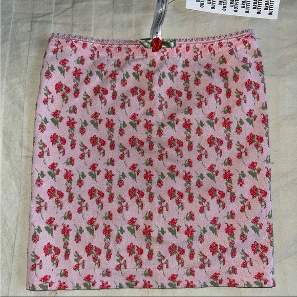 Urban Outfitters Tops - NWT Urban Outfitters Floral Tube Top